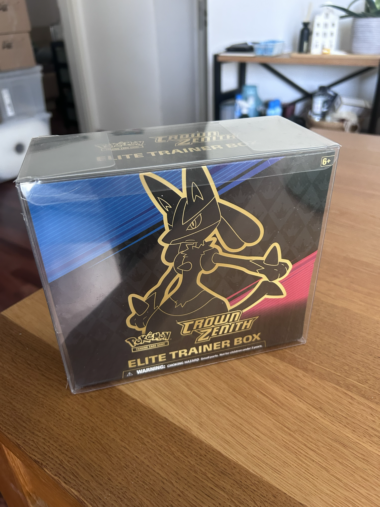 Crown Zenith Elite Trainer Box - SWSH: Crown Zenith (CRZ)